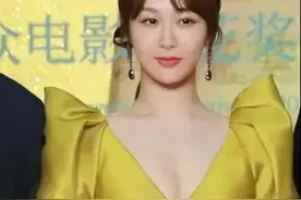 杨紫长大了，出落得更加亭亭有致，30岁的她和小时候比更有女人味图片