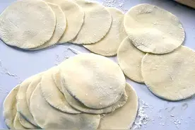 家里包饺子剩余的饺子皮，居然可以有这么多神仙吃法，可以收藏了图片