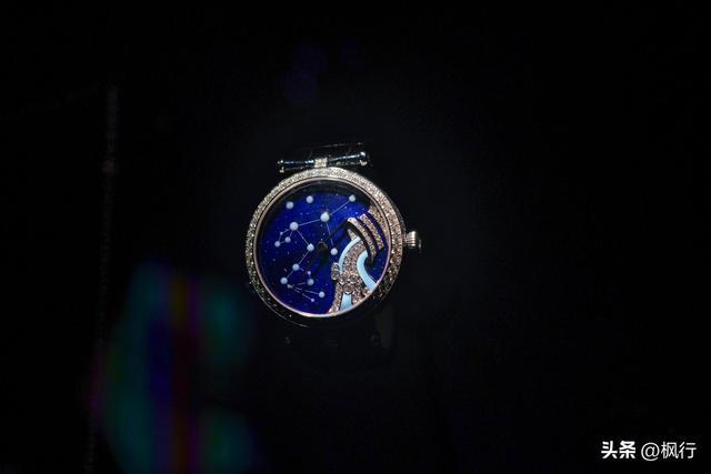 꾭䣬ʱű龭ѴչӭɫйϦ