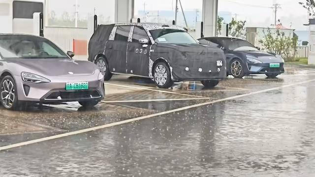 算我小瞧你了，思特威1英寸国产CMOS发布 | 小米增程式SUV新谍照