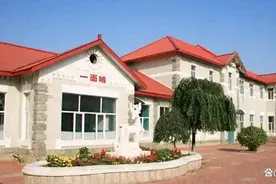 东北最奇葩的火车站，可谓是“十全十美”图片