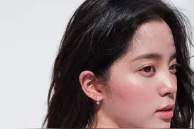 欧阳娜娜夏日氧气大片来袭 清甜裸妆诠释别样性感图片