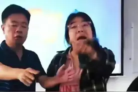 北京政法学院霸凌事件后续：阻止霸凌的李敬言被申请退学，可叹图片
