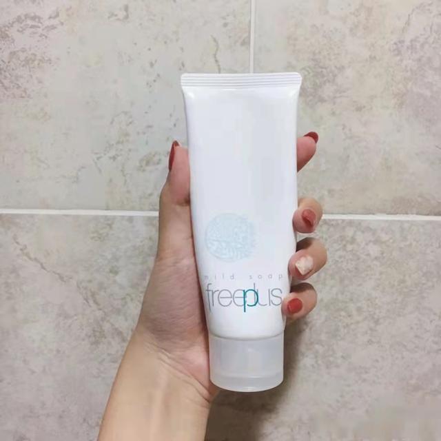 屈臣氏洗面奶红榜：珂润温和，花印清洁力优秀，多芬也不错