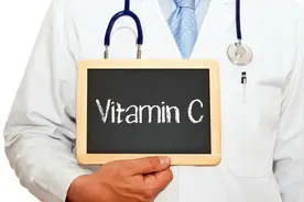 维生素C真能防治新冠吗？研究发现：新冠患者存在明显的VC缺乏症图片