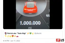 8年开了161万公里，男子驾驶特斯拉Model S创世界纪录图片