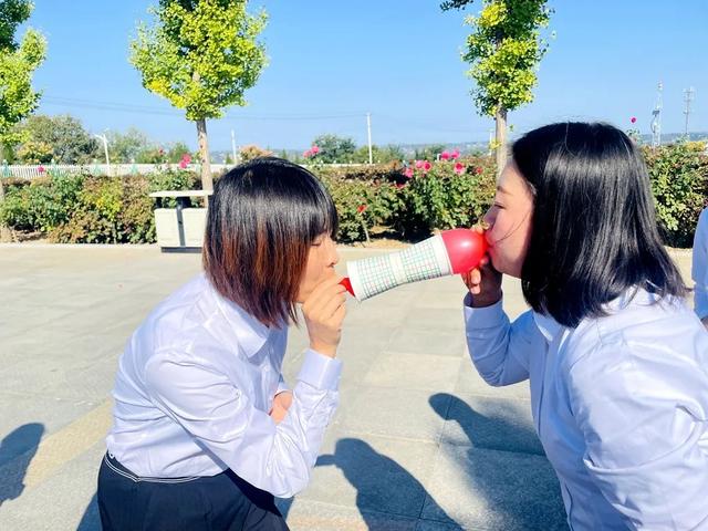 ϲӭ����� �滭�����̡����Ӱ��˴����Сѧ��ʦ�Ž��