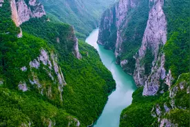 叮~这份夏日玩水攻略请查收！广西8个小众玩水秘境，向着清凉冲图片