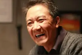 抛弃24年原配，转身迎娶小娇妻，不料儿子30年的报复让他遗憾终生图片