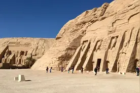 一代明君在位67年，拉美西斯二世:古埃及最辉煌也最英俊的法老！图片