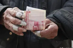08年汶川地震，正上初二的我捐款金额全班第一，现在感觉自己很傻图片
