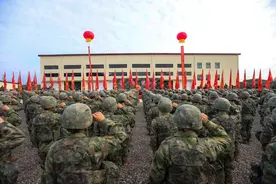 第71集团军“济南第一团”：多种新型装备列装，现场震撼！图片