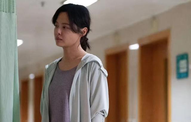 内娱热搜第一的争议新作：“影后”辛芷蕾到底演得好不好？