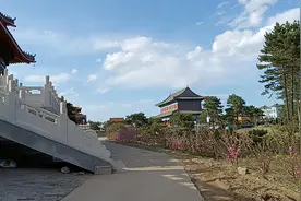 松原龙华寺，为何被称为亚洲之最，一起来了解图片