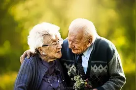 夫妻到底算不算亲人？心理学家的答案很统一图片