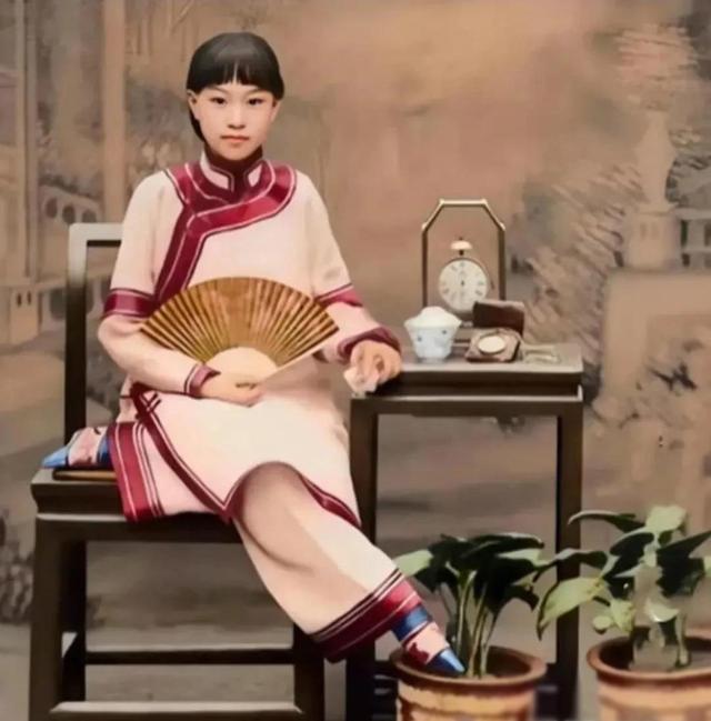 晚清老照片，名妓果然是名妓，就算是放在今天那也是妥妥的美女