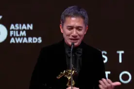 “刘嘉玲为什么能忍梁朝伟35年？”图片