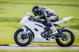 亲身经历摩托车驾照考试通过率低于60%？是考试环节太难吗？图片