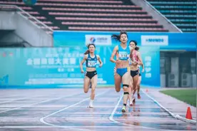 合肥“00后小丫”，“跑”进北体大图片