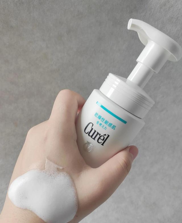 实测九款洗面奶：旁氏便宜但爆痘过敏！两款国货洁面值得入手