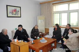 声声问候暖人心 句句祝福传真情---县一院走访慰问离退休老干部图片