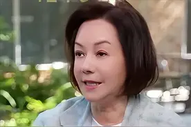 周正毅前妻一场直播，揭开了秦嗣新财富来源之谜，难怪秦奋那么壕图片