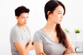 全职8年被丈夫骂好吃懒做，婆婆病倒住院，妻子撂摊子丈夫急跳脚图片
