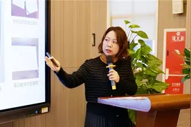 用心、用情做教育，督学赞美天鹅湖小学“精美雅致”图片