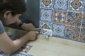 「裸装」墙面，竟然还能如此惊艳！老司机传授DIY花砖墙秘诀图片