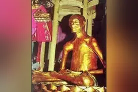 中国十大神奇的肉身菩萨，个个佛法高深莫测，百年练就不腐真身图片