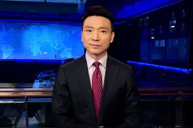 央视主持人位次完成调整，康辉担任门面，张蕾被踢出名单图片