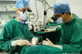 突破高龄手术“禁区”，宁德102岁老人白内障术后重见光明图片
