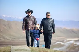 《爸爸当家2》李承铉称做全职爸爸压力很大，感慨遇到戚薇好幸运！图片