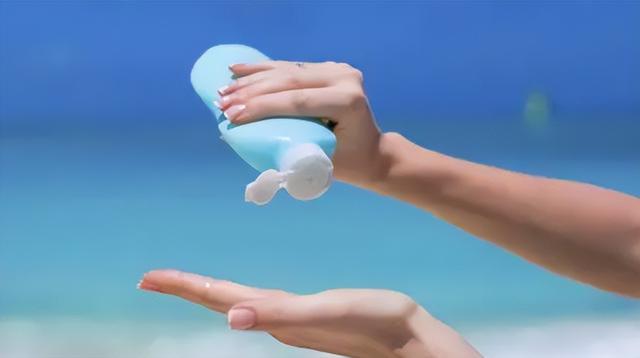 不含酒精的身体防晒乳