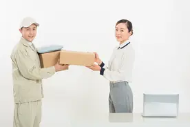 快递真不是人干的工作图片