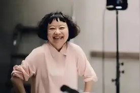 知名女作家道歉，谁给她的脸…图片