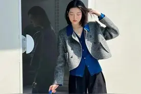 灰色+蓝色的高阶穿法来了！这样搭高级又好看！图片
