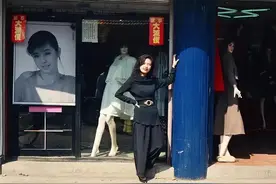 广东女老板花20万救重病员工，5年后濒临破产，对方拿116万来报恩图片