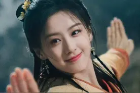 9美女齐聚《金庸武侠世界》：包上恩众星捧月、哈妮克孜再度惊艳图片