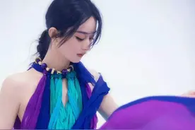 逆天，赵丽颖每天运动5小时，靠四个动作减肥，跳本草纲目火了图片