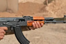 关于AK-47的几个知识点，比如它的“正确读音”图片