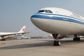 成都直飞伦敦 3月30日复航！图片