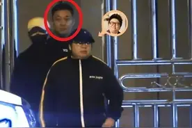 曝51岁韩红喜迎第二春，男友扶腰动作亲密，疑似恋情曝光图片