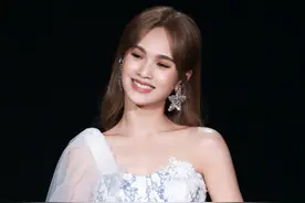 杨丞琳演唱会闯大祸！说河南人是骗子！被全网抵制，扒出更多黑料图片