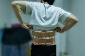 散片就是这么来的？男子腰缠155片CPU入境被海关查获图片