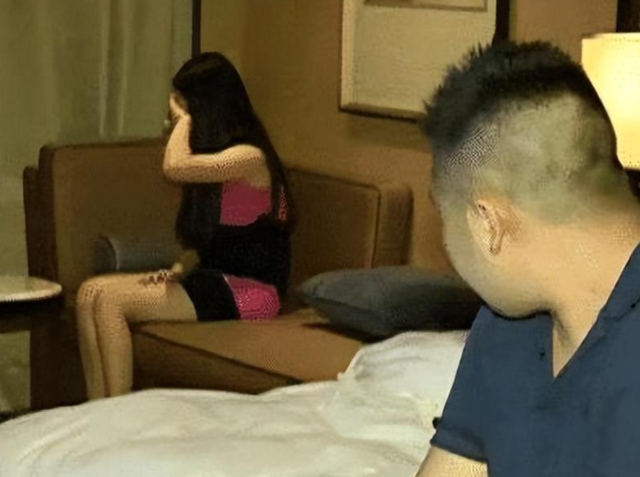 男子花2000元包夜女大学生，发生关系次数太多，竟被女子举报强奸