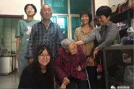 清徐“最美孙媳” 30年如一日照顾奶奶图片