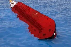 万吨油轮是如何工作的？遇到风浪为什么不会倾覆？看完涨知识了图片