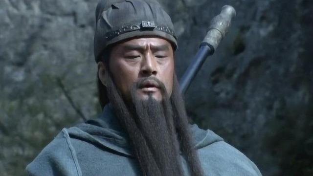 同样是《三国演义》，央视版和新版放在一起观看，可谓天差地别