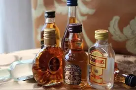 美国洋酒发展至今，为何在白酒市场上胜不过我国？主要原因在这图片